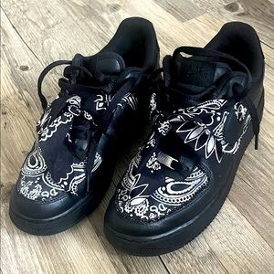 Custom Air Force 1 Low Black Bandana 9.5 man’s